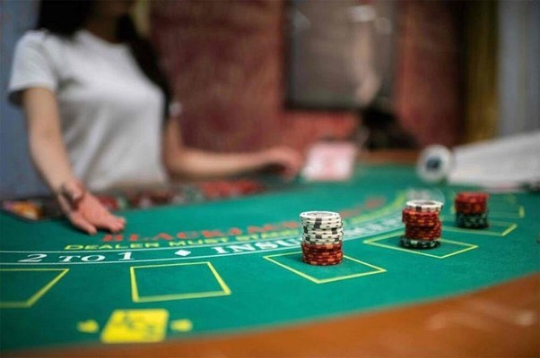Tìm hiểu quy định về bàn cược trong mẹo chơi Blackjack