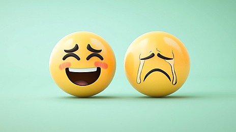 Ghép biểu tượng cảm xúc - Dùng tính năng gợi ý emoji trên iPhone